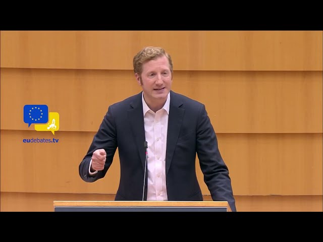 MEP Jan Christoph Oetjen debates European Union's migration and EU asylum policy
