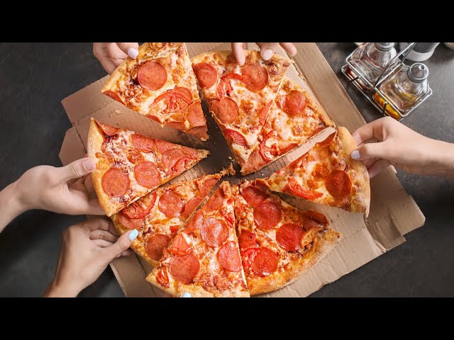 False Facts About Pizza Everyone Actually Believes