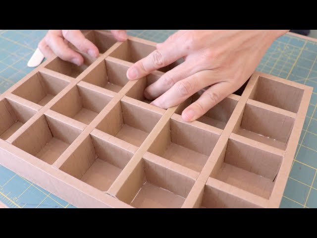 Making of a letterpress printers tray-look cabinet with ONLY cardboard