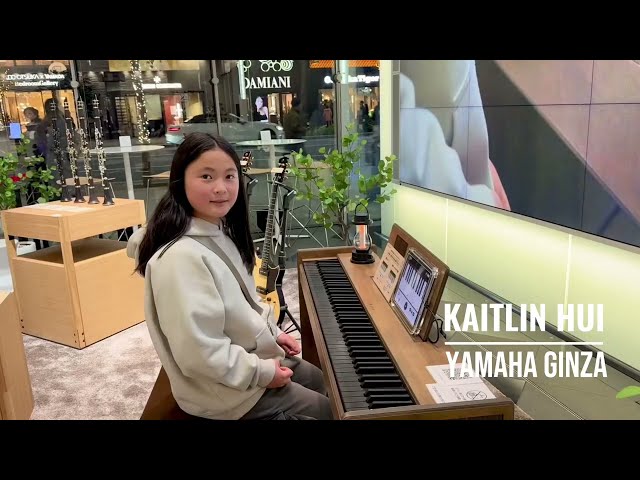 Playing All Black Wooden Keys Piano at YAMAHA Ginza in Tokyo!