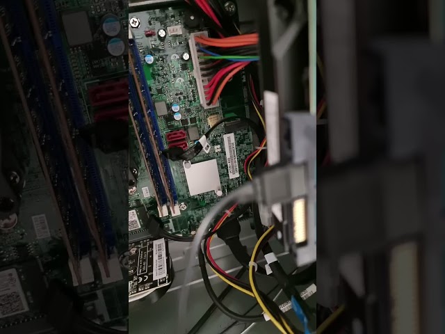 Dumb motherboard design by Acer