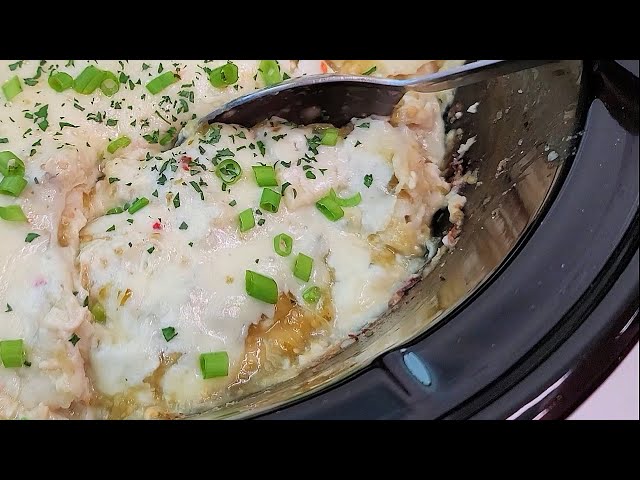 SLOW COOKER Green Chicken Enchilada Casserole | Simply Mamá Cooks