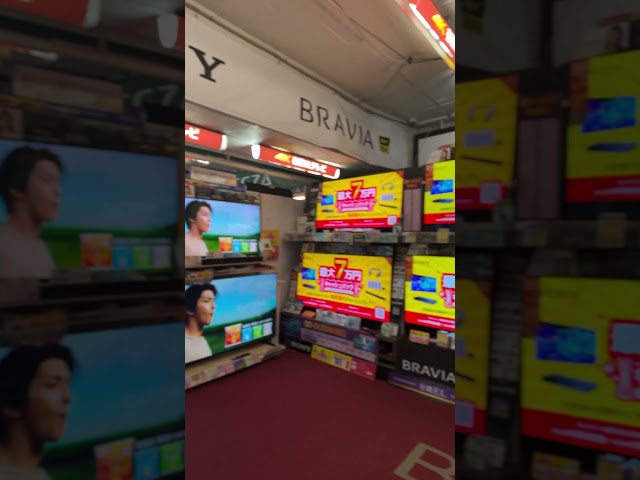 TV Superstore Bic Camera in Tokyo!