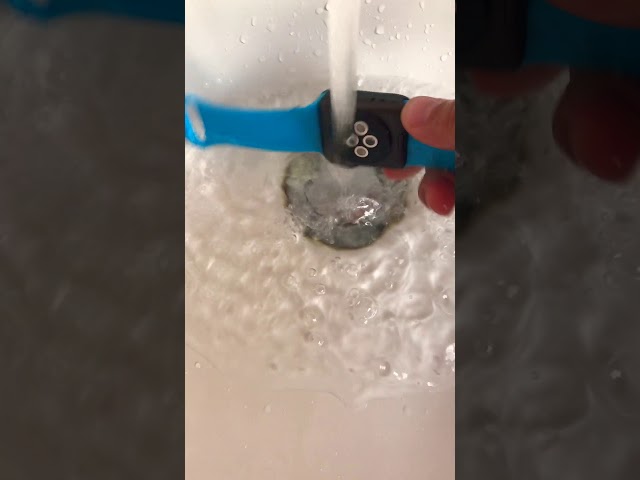 Apple watch Series 2 ejecting water