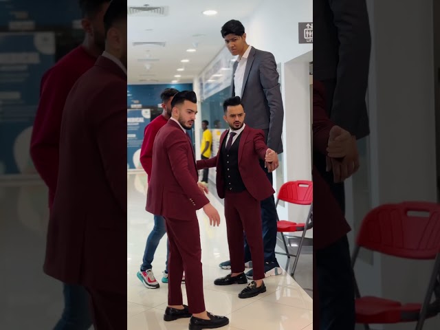 Watch created a new amazing funny😂video with tallest man and chotaDon#Abdul_Ghafoor#Muhammad_Shakoor