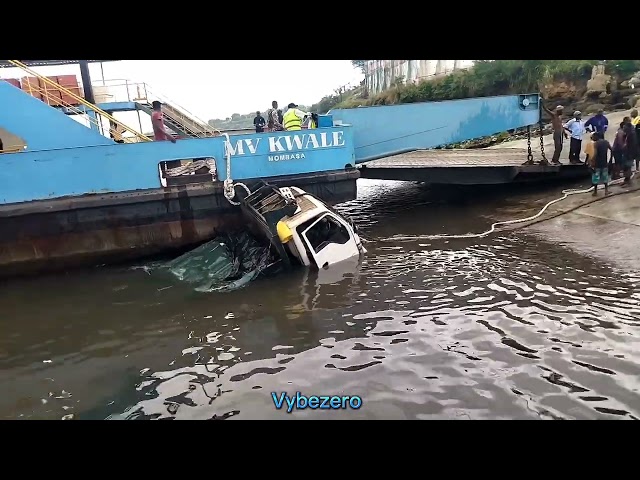 LORRY PLUNGE INTO LIKONI FERRY 🔥🔥🔥