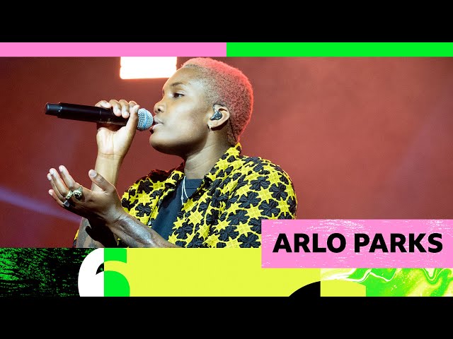 Arlo Parks  - Black Dog feat. Romy (6 Music Festival 2023)
