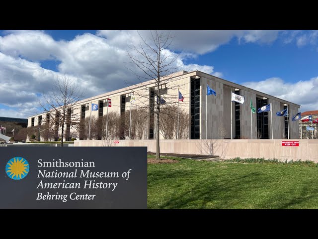 Our Full Tour of the Smithsonian National Museum of American History | Abraham Lincoln’s Top Hat