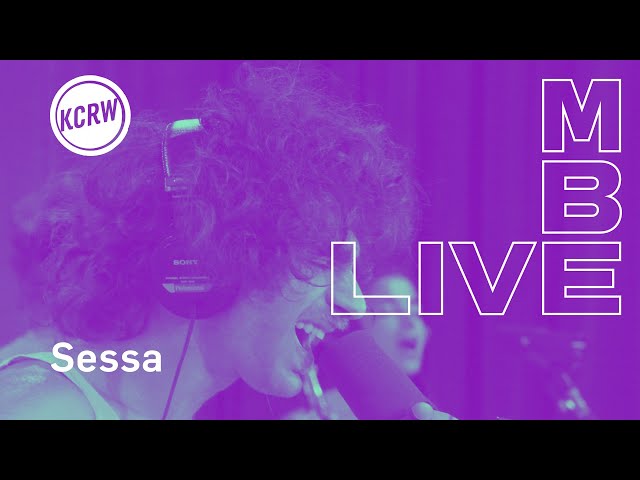 Sessa performing "Dez Total (Filhos de Gandhy)" live on KCRW