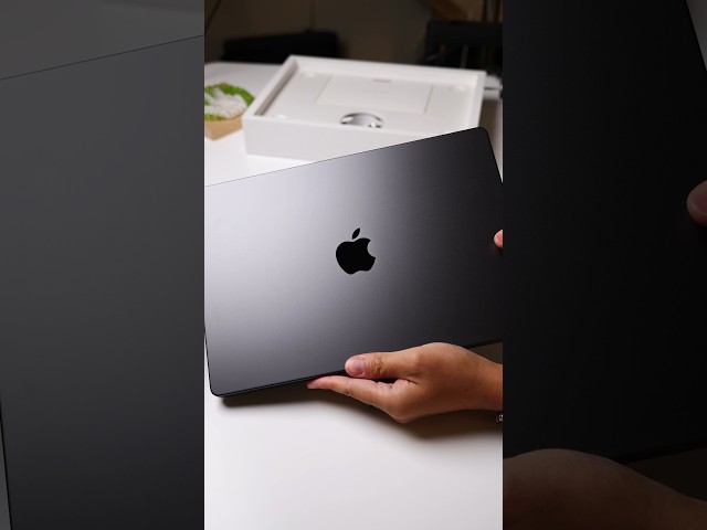 The Space Black MacBook Pro is 👌