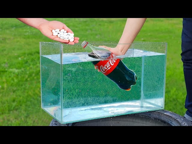 Experiment: Coca Cola and Mentos Under Water