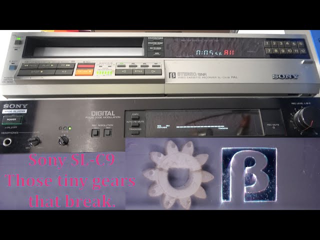 Sony Betamax SL-C9 breaks down.