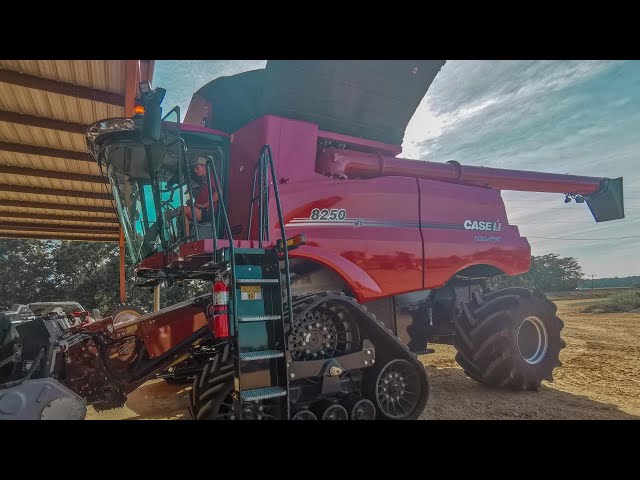 We Got A Brand New Combine (CASE AXIAL-FLOW 8250) EP 3