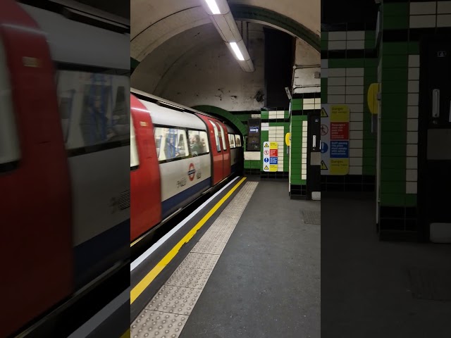 London Underground Northern Line 1995 Stock Train Leaving Goodge Street 9 May 2023 #shorts