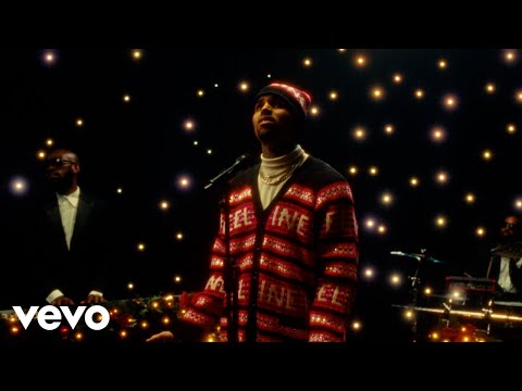 BREEZY - It's Giving Christmas