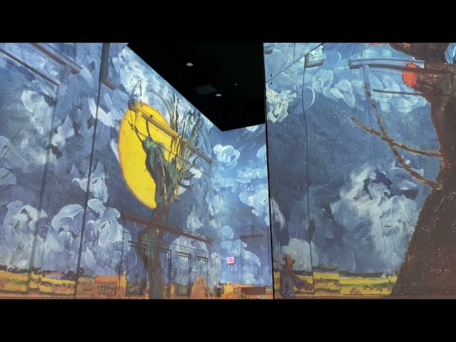 Immersive Van Gogh Exhibit in Chicago