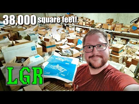 Exploring a MASSIVE Retro Computer Warehouse!