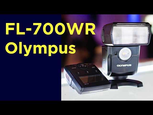 Olympus FL-700WR - A Quick Look