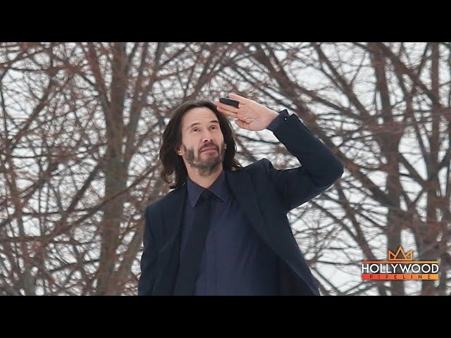 Keanu Reeves slides down rail filming "John Wick 4" in New York City [BTS]