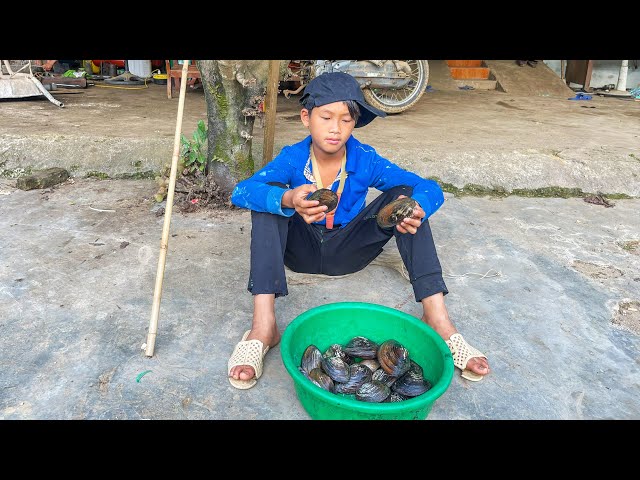 Orphan Boy - Catch River Oysters Sell Buy Live Rice Every Day #orphan #farming