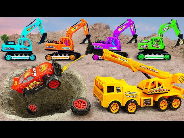 JCB excavator, crane truck rescue Lightning McQueen  Looking for Disney Pixar Cars