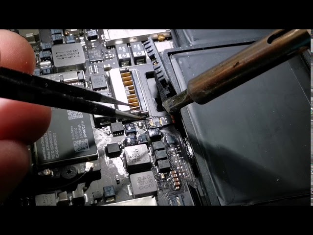 MacBook Air A1465 2015 motherboard repaired