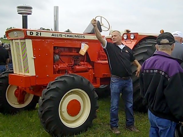 Allis Chalmers D21 Tractor with Front Wheel Assist Sold for Record Price on Iowa Auction