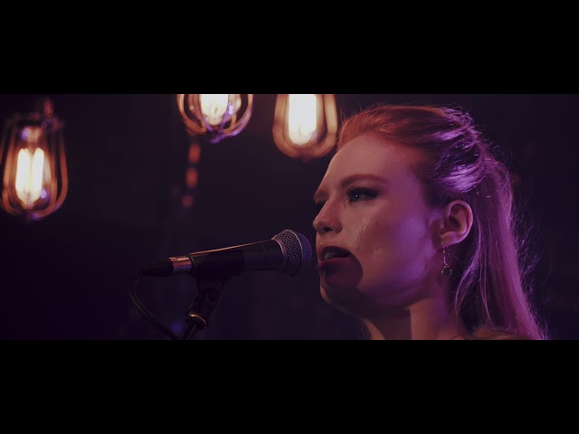 Freya Ridings - Unconditional (Live At Omeara)