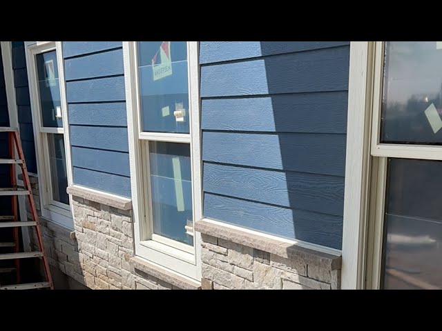 LIVE Siding Install on the BEST HOUSE