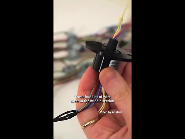 Rotate Electronics Using Slip Rings [Maker Update #Shorts]