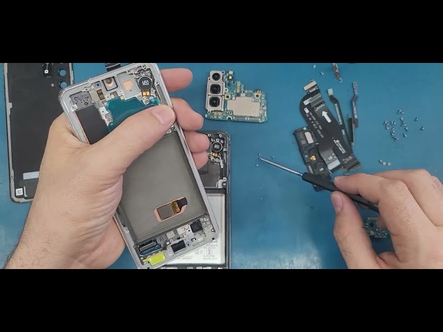 How to replace the LCD/Screen with the frame on a Samsung Galaxy S21(1)