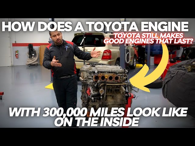 How Does a Toyota Engine with 300,000 Miles Look Like On The Inside?