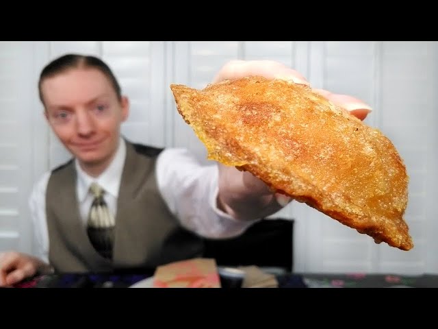 Taco Bell's NEW Cheesy Chicken Crispanada Review!