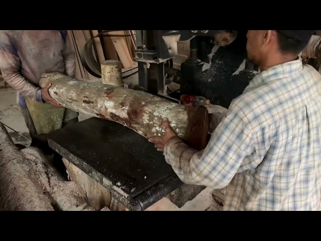 Kayu mahoni untuk produksi bahan pallet kayu