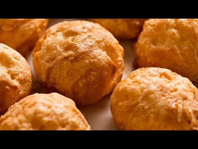 Gougeres - French Cheese Puffs (Appetiser!)