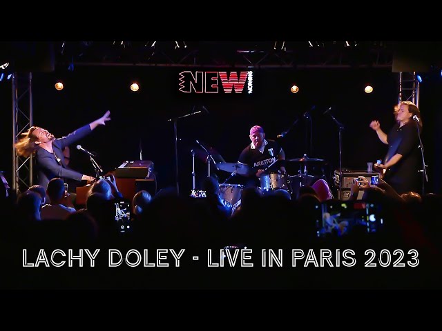 Lachy Doley - Live in Paris - Medley of MONEY into A WOMAN Dec 2023