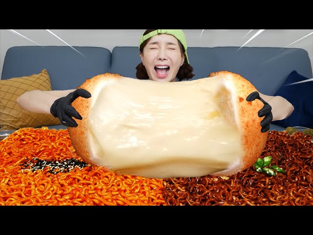 [Mukbang ASMR]  Amazing Giant Size Cheese Ball 🧀 Recipe GiantFood Buldak Ramen Eatingshow Ssoyoung