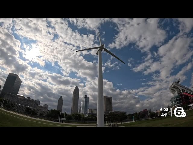 Why the Science Center wind turbine hasn’t turned since 2019