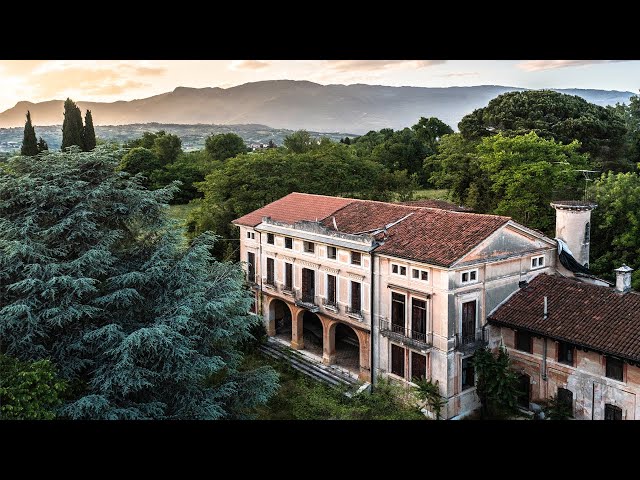 A LOST ART TREASURE | Abandoned noble Venetian family's millionaire mega mansion