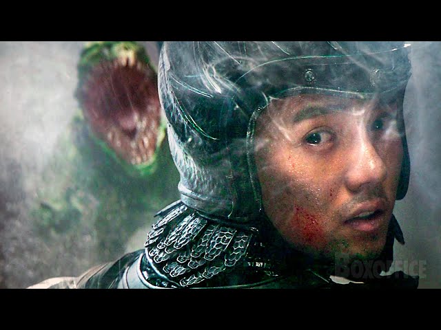 Flying Warriors VS Chinese Monsters | The Great Wall | CLIP