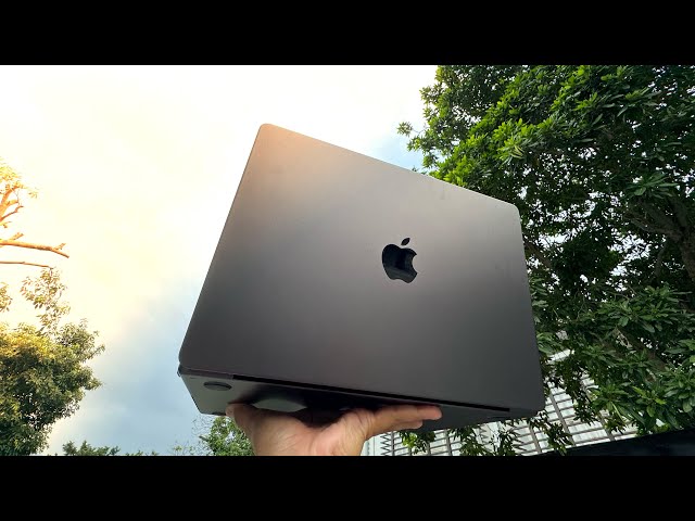 Review Macbook Pro M3 Pro Space Black - Elegan!