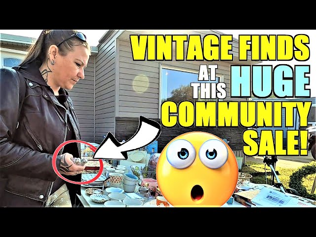 Ep564:  AWESOME VINTAGE THRIFT FINDS AT THIS HUGE COMMUNITY SALE!  😀  Garage Sale Shop With Me! 🛍️💰