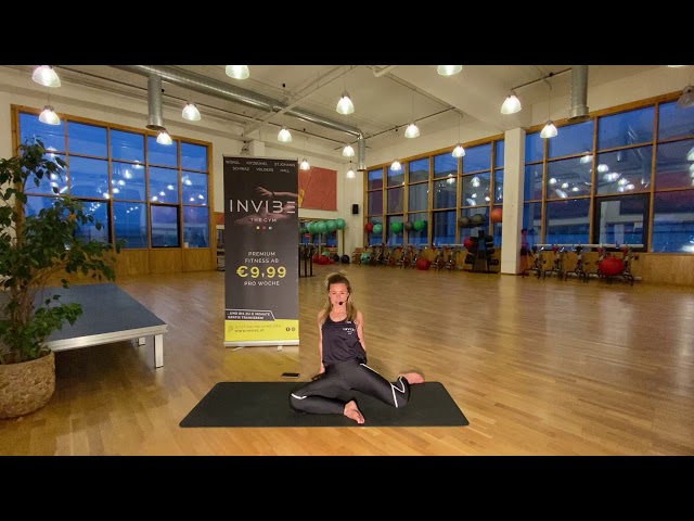 BODEGA MOVES mit Lisa 🧘‍♀️ - Bodywork meets Yoga