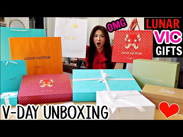 UNBOXING VALENTINES'S DAY & LUNAR GIFTS FROM DIOR, LOUIS VUTTION, VAN CLEEF, TIFFANY, CLB | CHARIS❤️