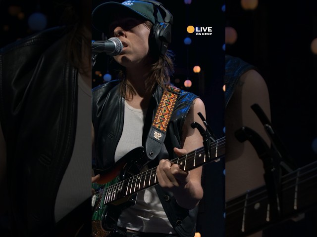 📺 OUT NOW: Hand Habits Live on KEXP