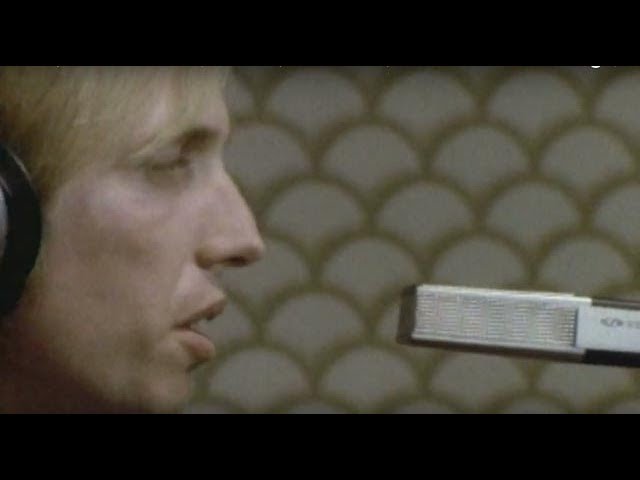 Tom Petty & the Heartbreakers - Keep A Little Soul (Official Music Video)