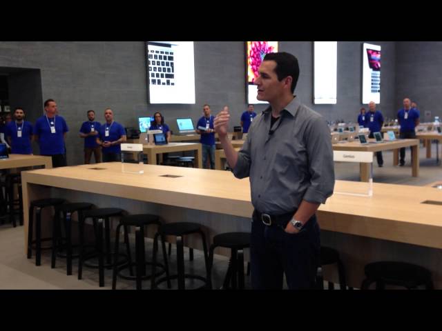 Steve Cano, Apple Vice President of Stores Worldwide, in Berlin
