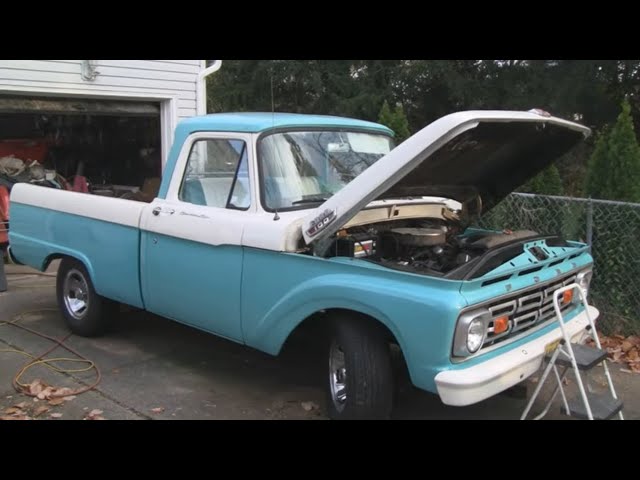 MIKE CONTINUES WIRING DASH and RUNS INTO BIG PROBLEMS (F100 part 119)
