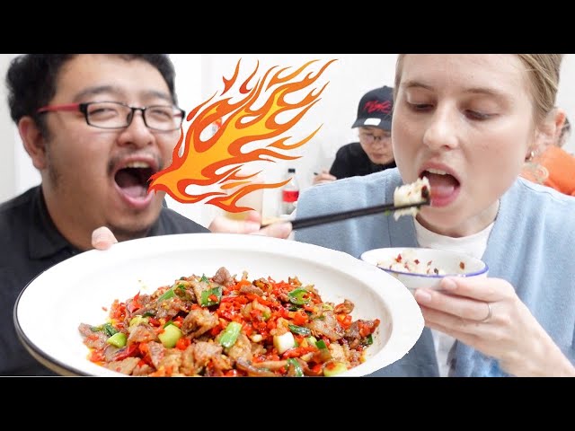 Hunan food: so spicy I ate 6 BOWLS OF RICE??