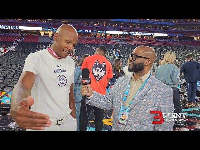 Former UConn players weigh in on the back-to-back championships that UConn won